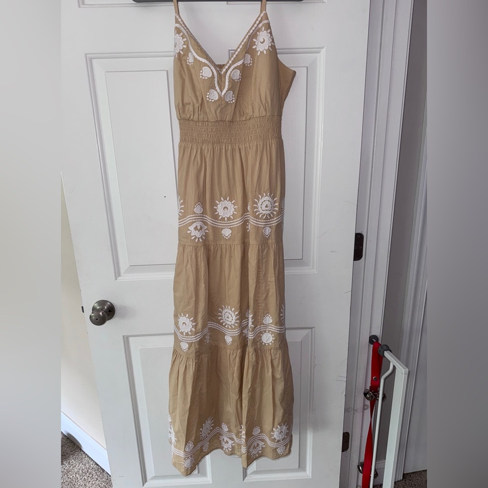 Lilly Pulitzer Tan Maxi Dress with White Embroidery - Picture 2 of 4